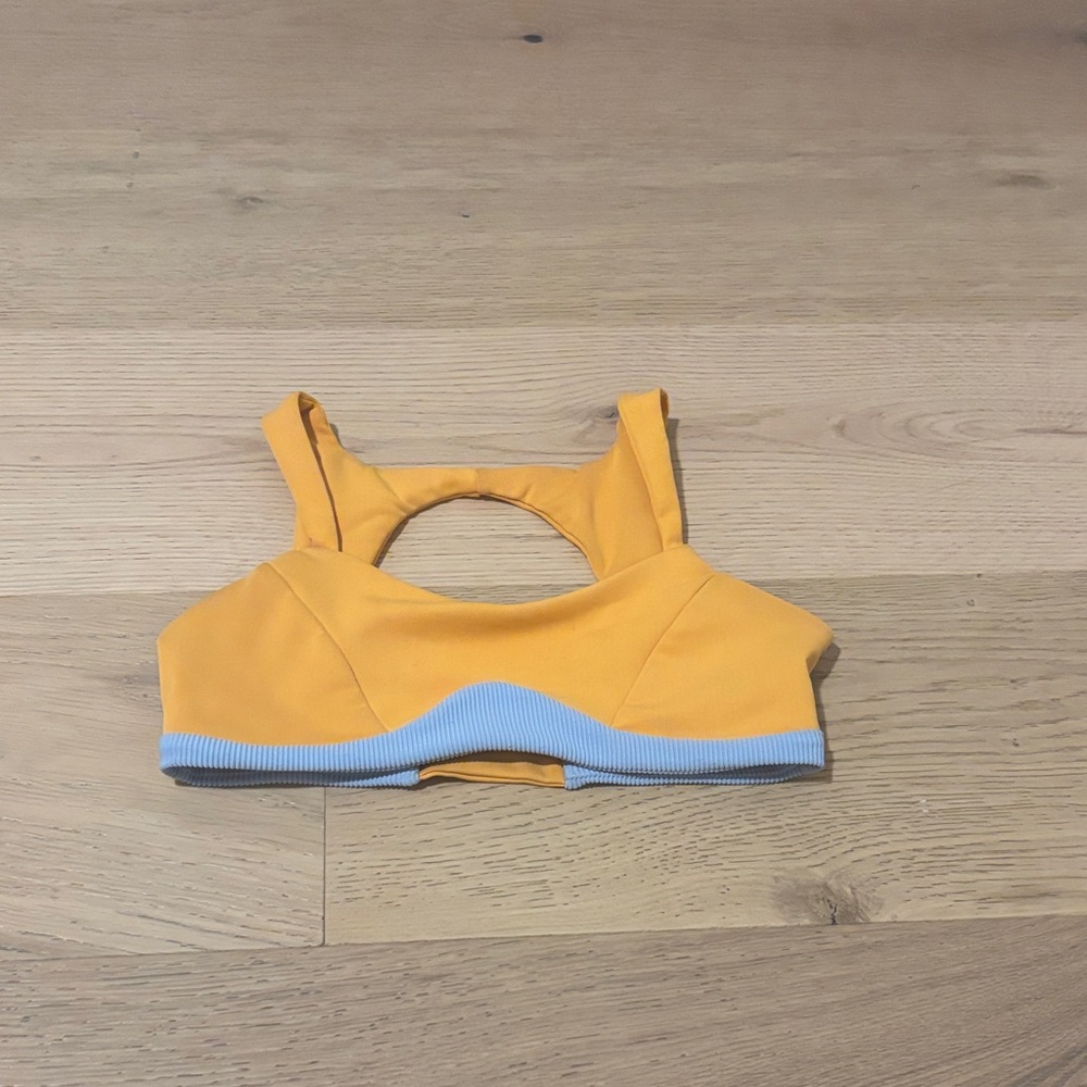 Tiger Friday Creek top perfect condition size child extra large